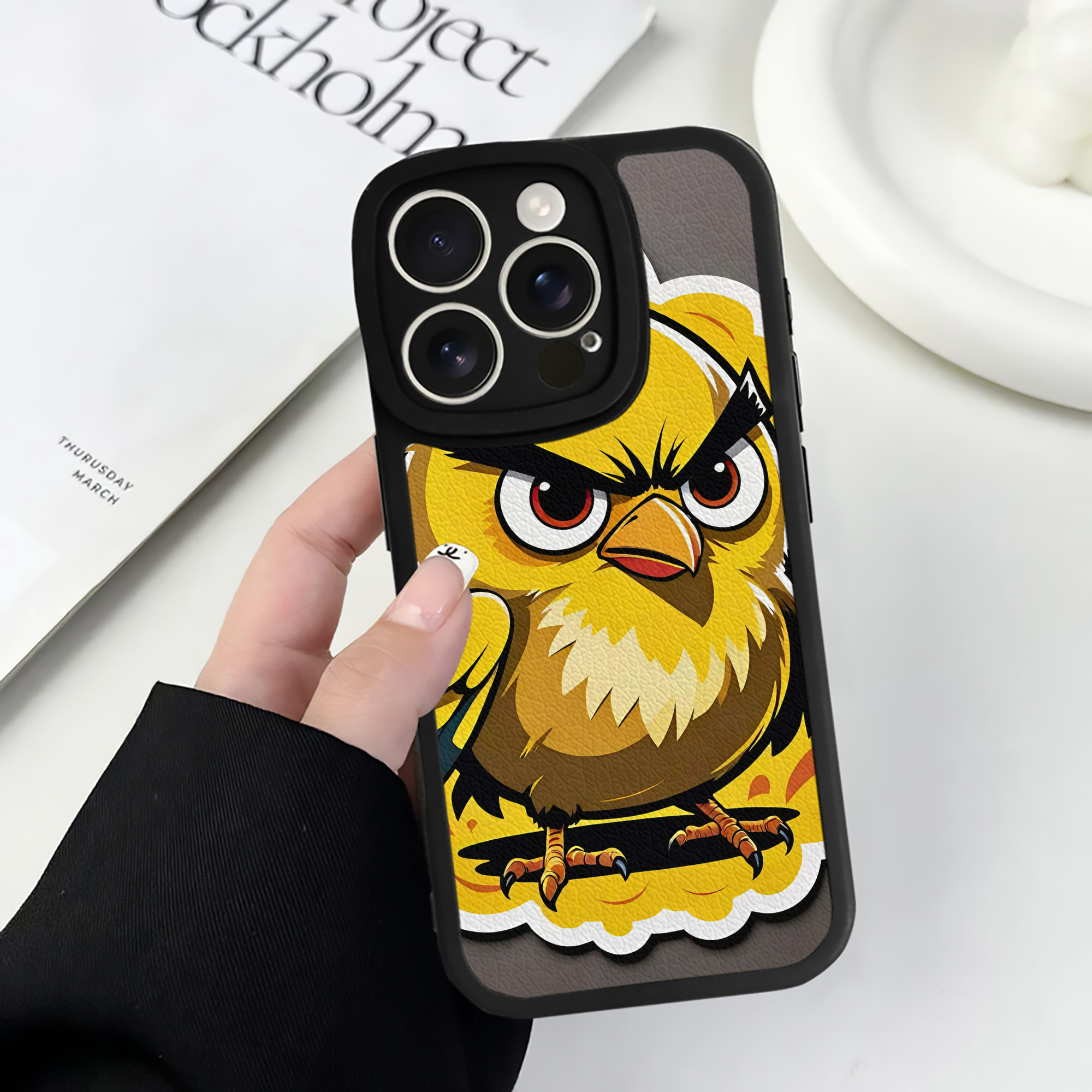 （画像用） Angry Birds アングリーバード 【iPhone 16シリーズ対応】シリコンスマホケース（レザー調） 材質：シリコン